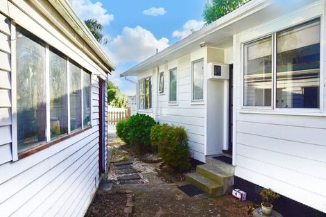 Photo of property in 15 Reelick Avenue, Pakuranga Heights, Auckland, 2010