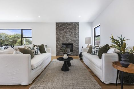 Photo of property in 7b Montrose Place, Highlands Park, New Plymouth, 4312