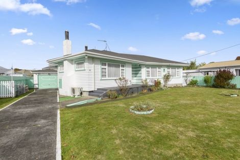 Photo of property in 46 George Street, Levin, 5510