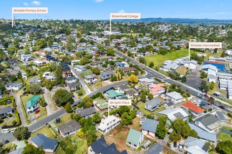 Photo of property in 8a Aplin Place, Birkdale, Auckland, 0626