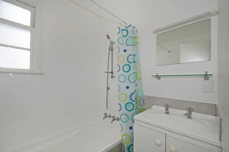 Photo of property in 6 Oak Street, Ebdentown, Upper Hutt, 5018