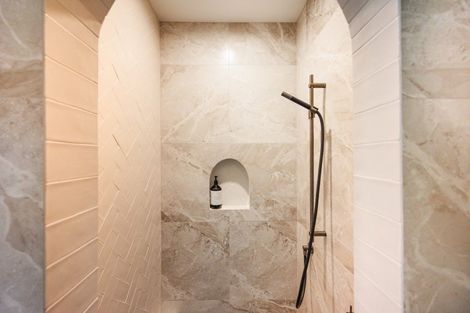 Photo of property in 2 Balmoral Drive, Terrace End, Palmerston North, 4410