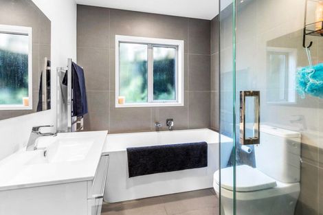 Photo of property in 1100-1102 Scenic Drive North, Swanson, Auckland, 0816