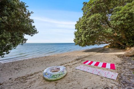 Photo of property in 49 Torkar Road, Clarks Beach, 2122