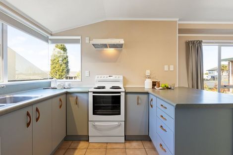 Photo of property in 95 Rototuna Road, Rototuna, Hamilton, 3210