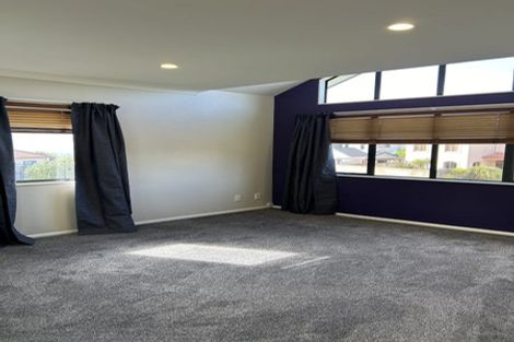 Photo of property in 12 Waterhouse Drive, Brooklyn, Wellington, 6021