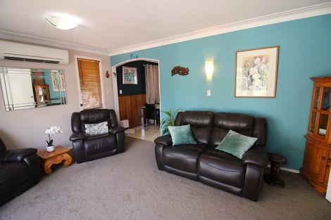 Photo of property in 8 Nicolas Avenue, Glen Eden, Auckland, 0602