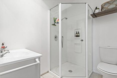 Photo of property in 17 Sackville Street, Martinborough, 5711