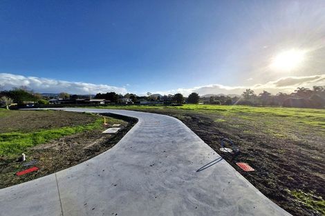 Photo of property in 15 Sands Road, Glenbervie, 0173