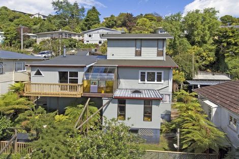 Photo of property in 35 Thompson Terrace, Toi Toi, Nelson, 7010