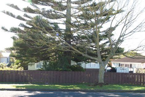 Photo of property in 13 Henwood Road, Mangere East, Auckland, 2024