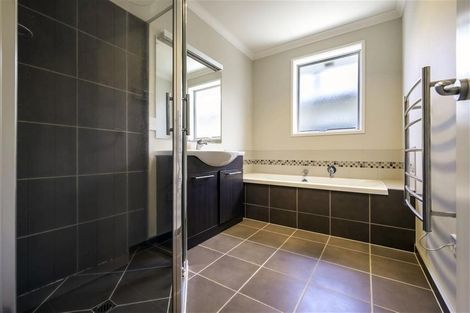 Photo of property in 4 Akaroa Road, Poraiti, Napier, 4112