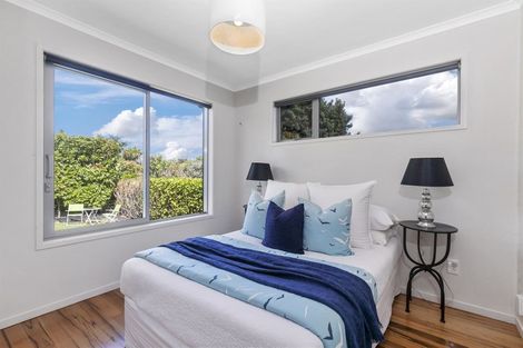 Photo of property in 2/12 Beatrice Avenue, Hillcrest, Auckland, 0627