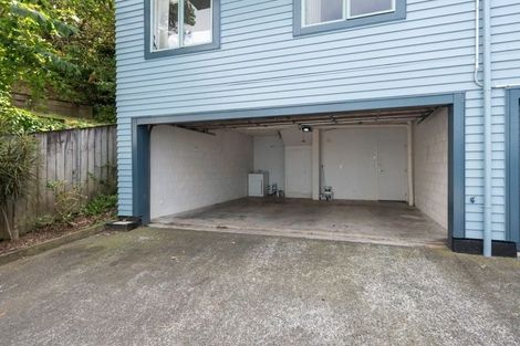 Photo of property in 93a Kelburn Parade, Kelburn, Wellington, 6012