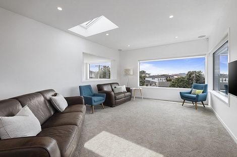 Photo of property in 26 Beach Road, Castor Bay, Auckland, 0620