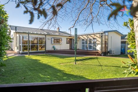 Photo of property in 12 Copeland Street, Hutt Central, Lower Hutt, 5011