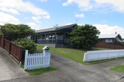 Photo of property in 22 Simcox Street, Otaki Beach, Otaki, 5512