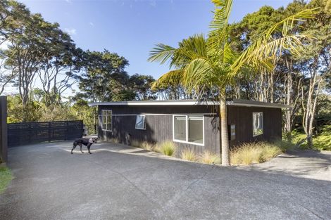 Photo of property in 196a Old Titirangi Road, Titirangi, Auckland, 0604