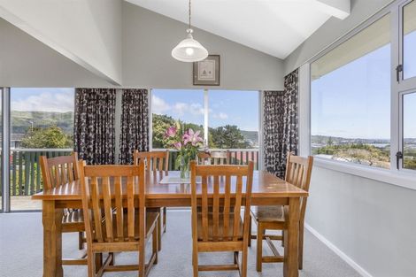 Photo of property in 37 Ernest Street, Ranui, Porirua, 5024