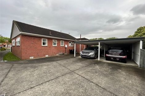 Photo of property in 15 Savage Crescent, West End, Palmerston North, 4412