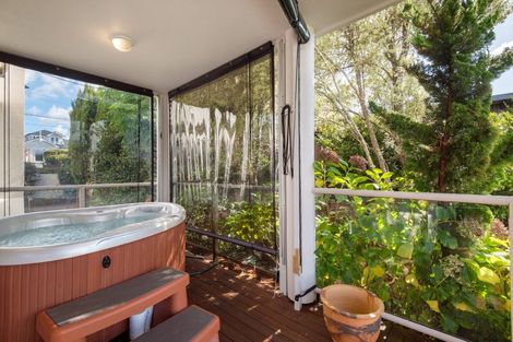 Photo of property in 1/20 Tui Glen Road, Birkenhead, Auckland, 0626