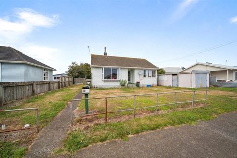 Photo of property in 81 Fairfield Road, Hawera, 4610