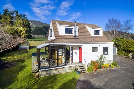 Photo of property in 43 Maclaren Street, Maymorn, Upper Hutt, 5018