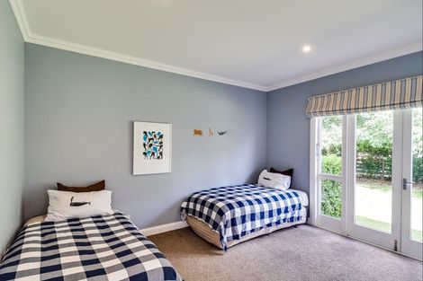 Photo of property in 32 Saint Andrews Road, Havelock North, 4130