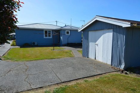 Photo of property in 16 Fraser Street, Waikiwi, Invercargill, 9810