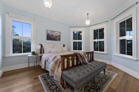 Photo of property in 4 Kereru Grove, Greenhithe, Auckland, 0632