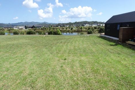 Photo of property in 106 Takapu Close, Matarangi, 3592