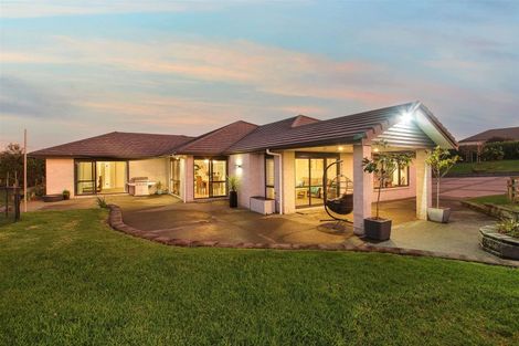 Photo of property in 12 Church View Road, Waiau Pa, Pukekohe, 2679