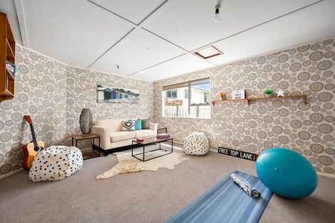 Photo of property in 7 Tree Top Lane, Paparangi, Wellington, 6037