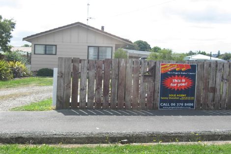 Photo of property in 12 Tyndall Street, Pahiatua, 4910