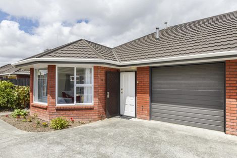 Photo of property in 5b Carroll Street, Palmerston North, 4410