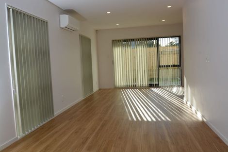 Photo of property in 26a Hutchinsons Road, Bucklands Beach, Auckland, 2014