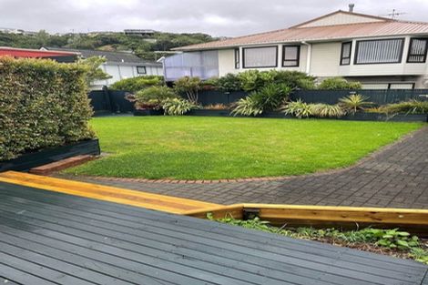 Photo of property in 122 Mana Esplanade, Paremata, Porirua, 5026