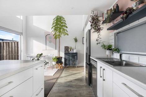 Photo of property in 31 Reynolds Place, Papamoa Beach, Papamoa, 3118