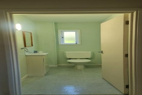 Photo of property in 11 Shortland Place, Havelock North, 4130