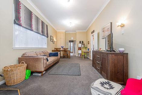 Photo of property in 43 Knowles Street, Terrace End, Palmerston North, 4410