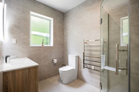 Photo of property in 2 Boocock Crescent, Orewa, 0931