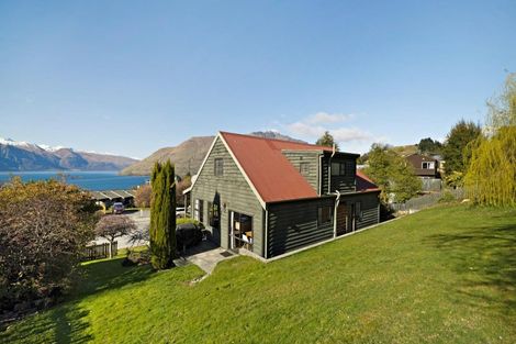 Photo of property in 136 Fernhill Road, Fernhill, Queenstown, 9300