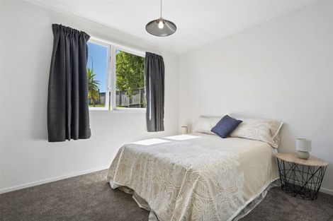 Photo of property in 7 Simon Ellice Drive, Bayview, Auckland, 0629