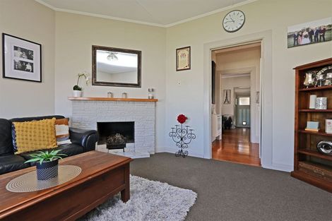 Photo of property in 1106 Karamu Road North, Mayfair, Hastings, 4122