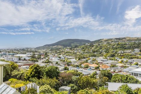 Photo of property in 4 Te Reinga View, Tawa, Wellington, 5028