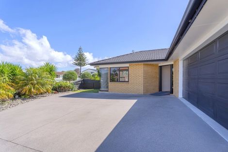 Photo of property in 1 Cobham Lane, Whitianga, 3510