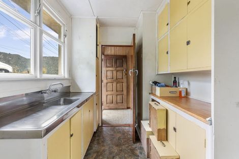 Photo of property in 19 Tui Terrace, Waipori Falls, Outram, 9073