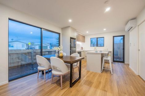 Photo of property in 8c Jupiter Street, Rosehill, Papakura, 2113