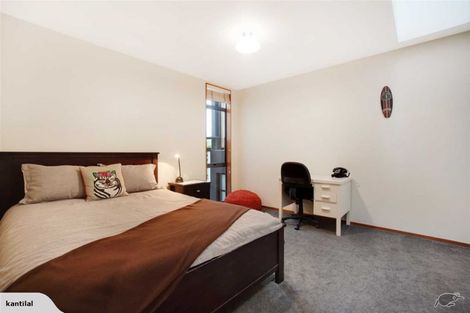 Photo of property in 65 Forrest Hill Road, Milford, Auckland, 0620