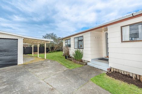 Photo of property in 42 Wembley Place, Whanganui East, Whanganui, 4500